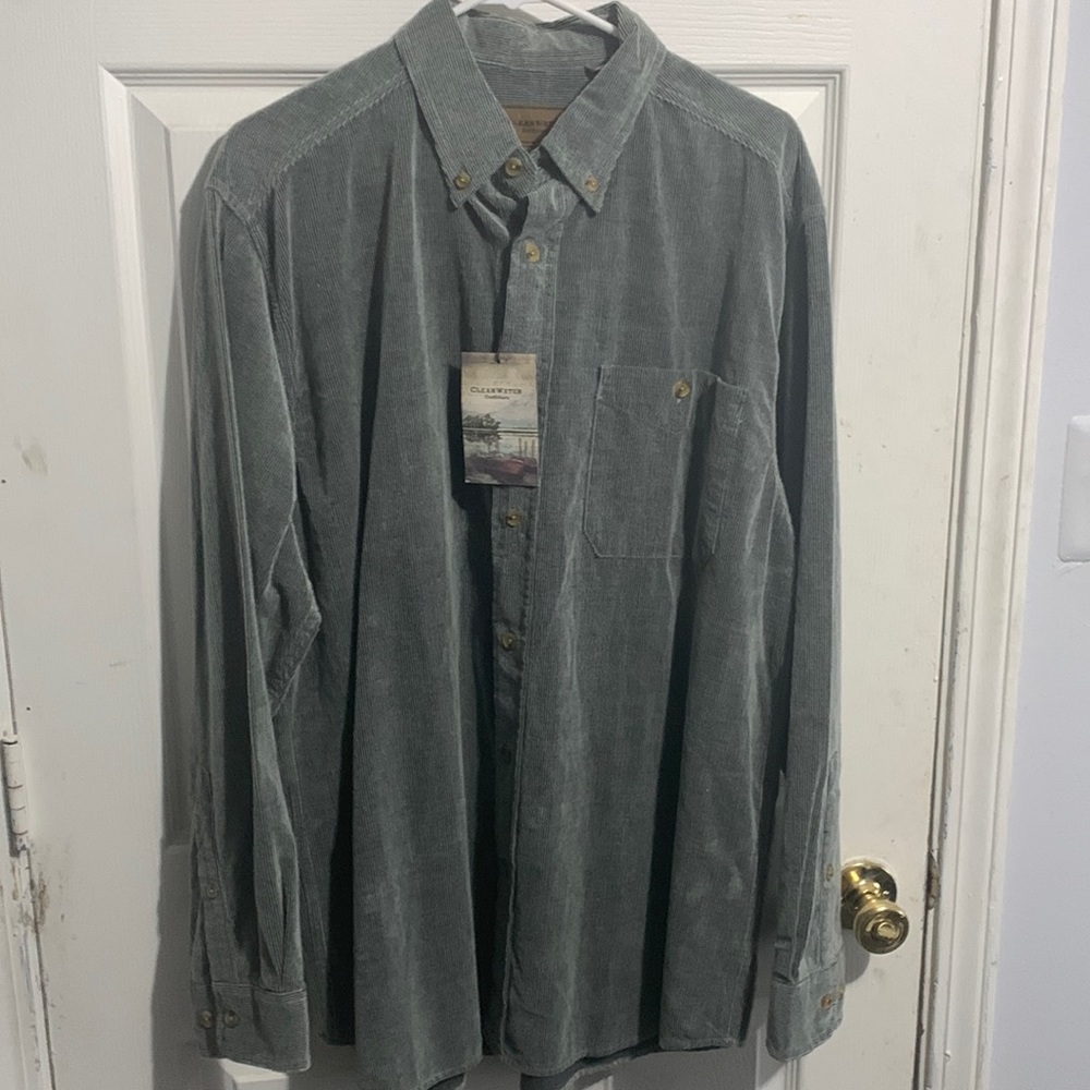 Clear Water Outfitters Long Sleeve casual button down size large ash